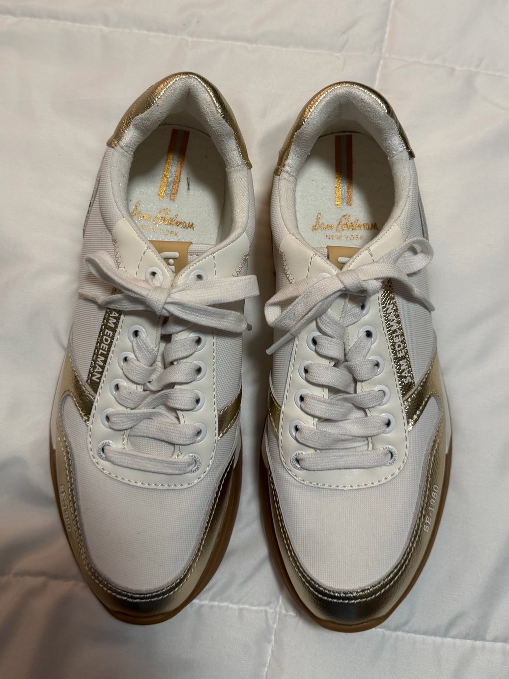 Sam Edelman White & Gold Women's Low-Top Sneakers